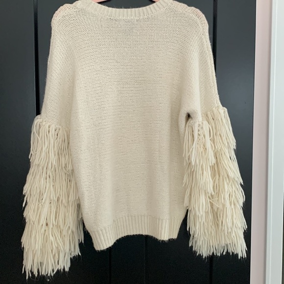 Women’s Forever 21 Chunky Knit Boho Cream Sweater w/ Fringed Sleeves. Size M - Picture 2 of 13